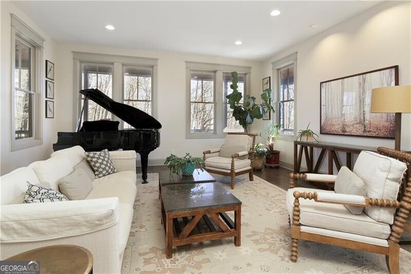 Jasper, Georgia 30143, United States, 6 Bedrooms Bedrooms, ,7 BathroomsBathrooms,Residential,Pending,78368