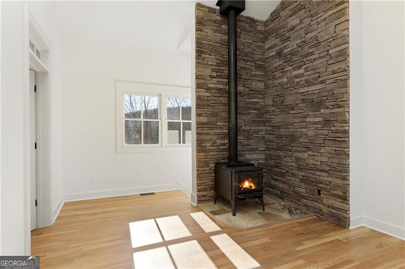 Jasper, Georgia 30143, United States, 6 Bedrooms Bedrooms, ,7 BathroomsBathrooms,Residential,Pending,78368