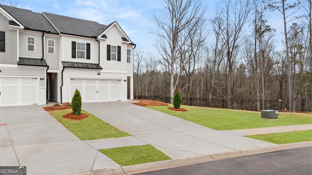 Photo of 265 Sound Circle #152, Stockbridge, GA 30281 (MLS # 10658154)