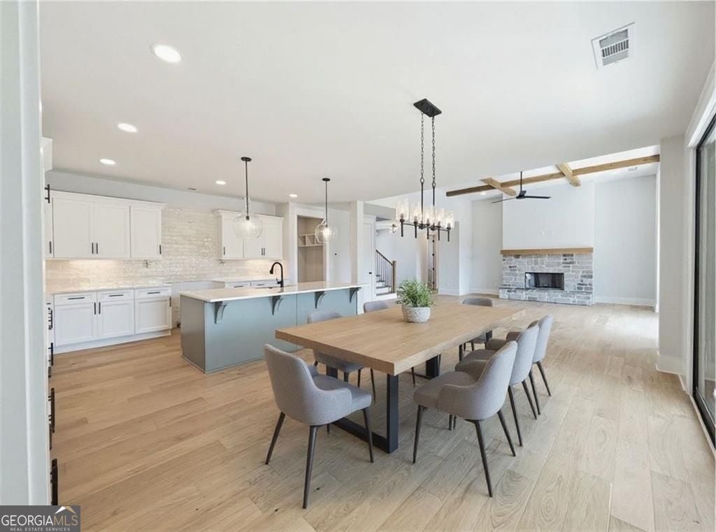 141 Palisade DR