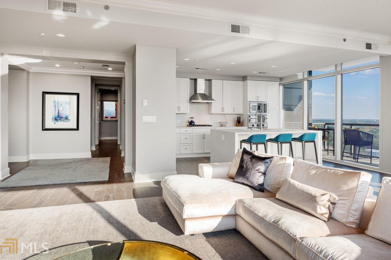 Ritz Carlton Resident - Residential
