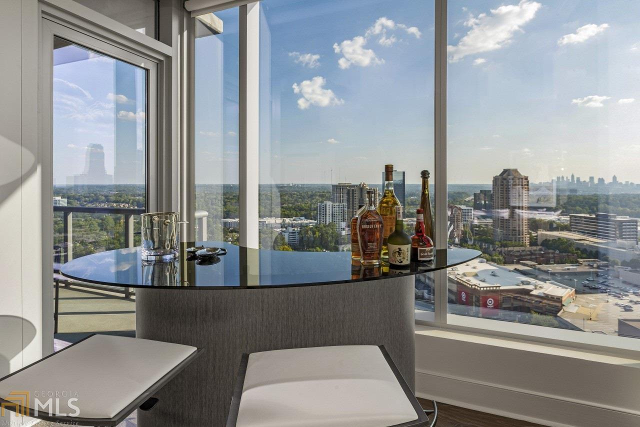 Ritz Carlton Resident - Residential