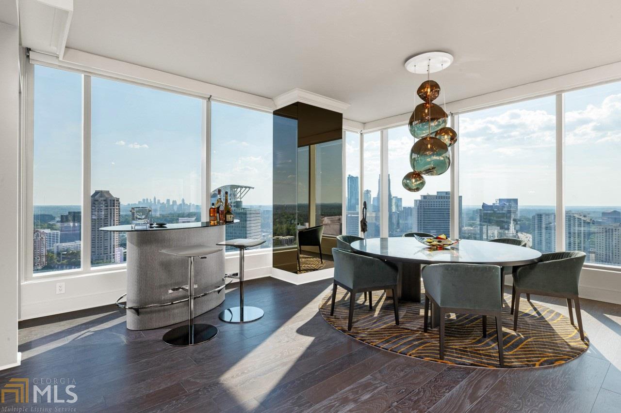 Ritz Carlton Resident - Residential