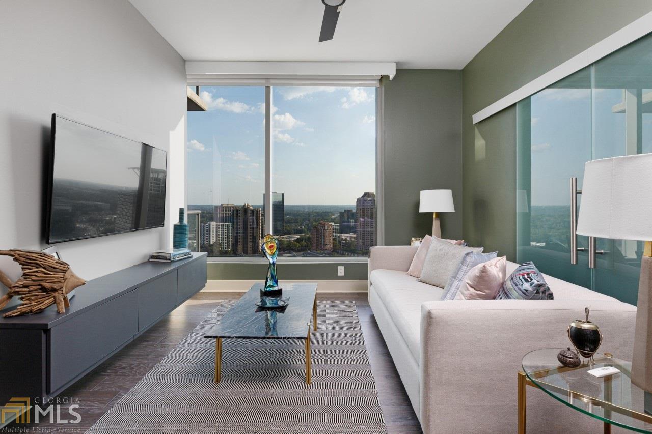 Ritz Carlton Resident - Residential