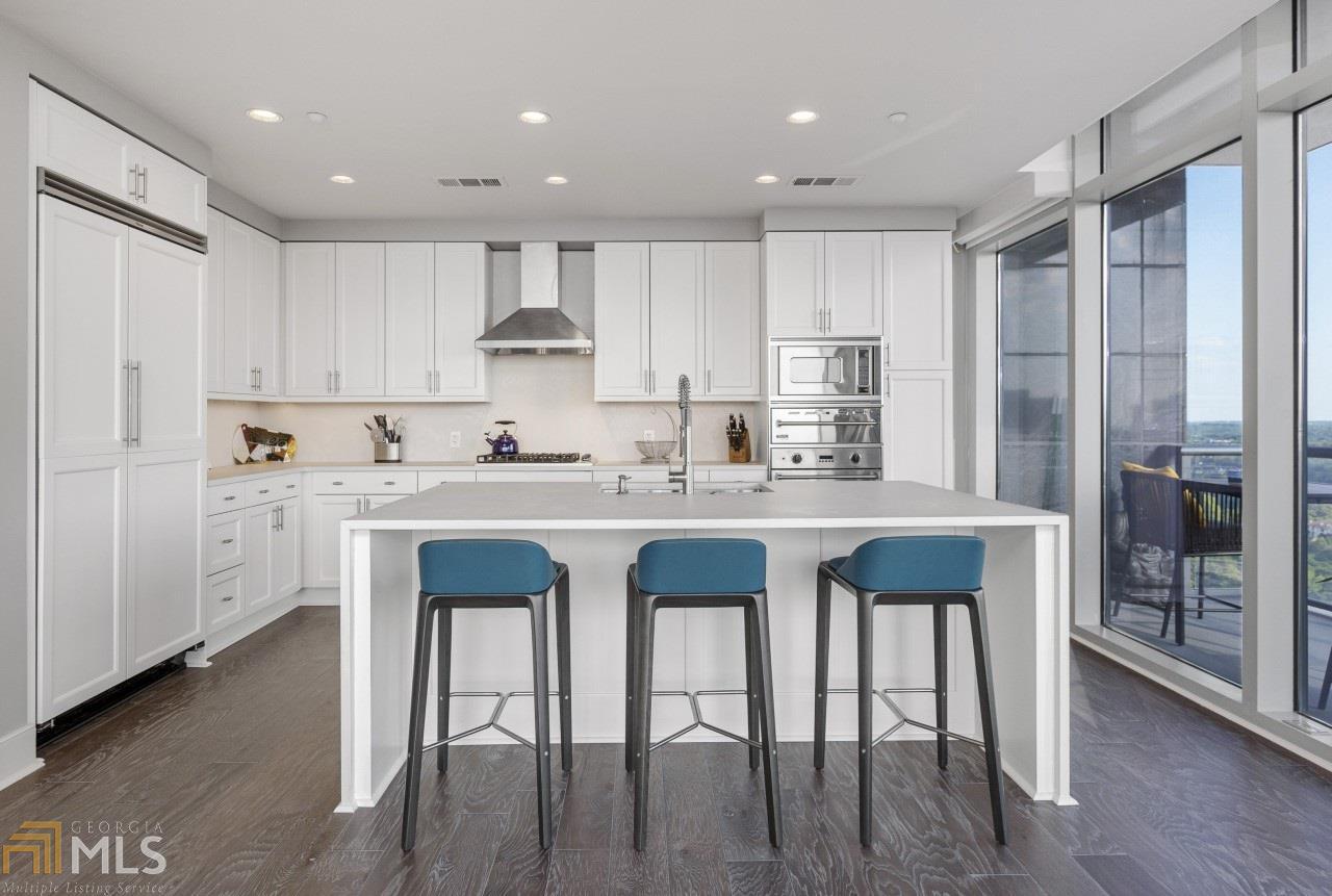 Ritz Carlton Resident - Residential