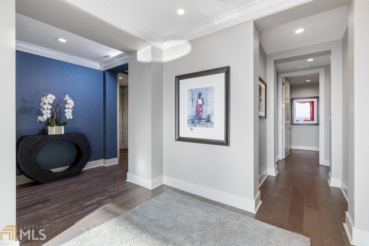 Ritz Carlton Resident - Residential