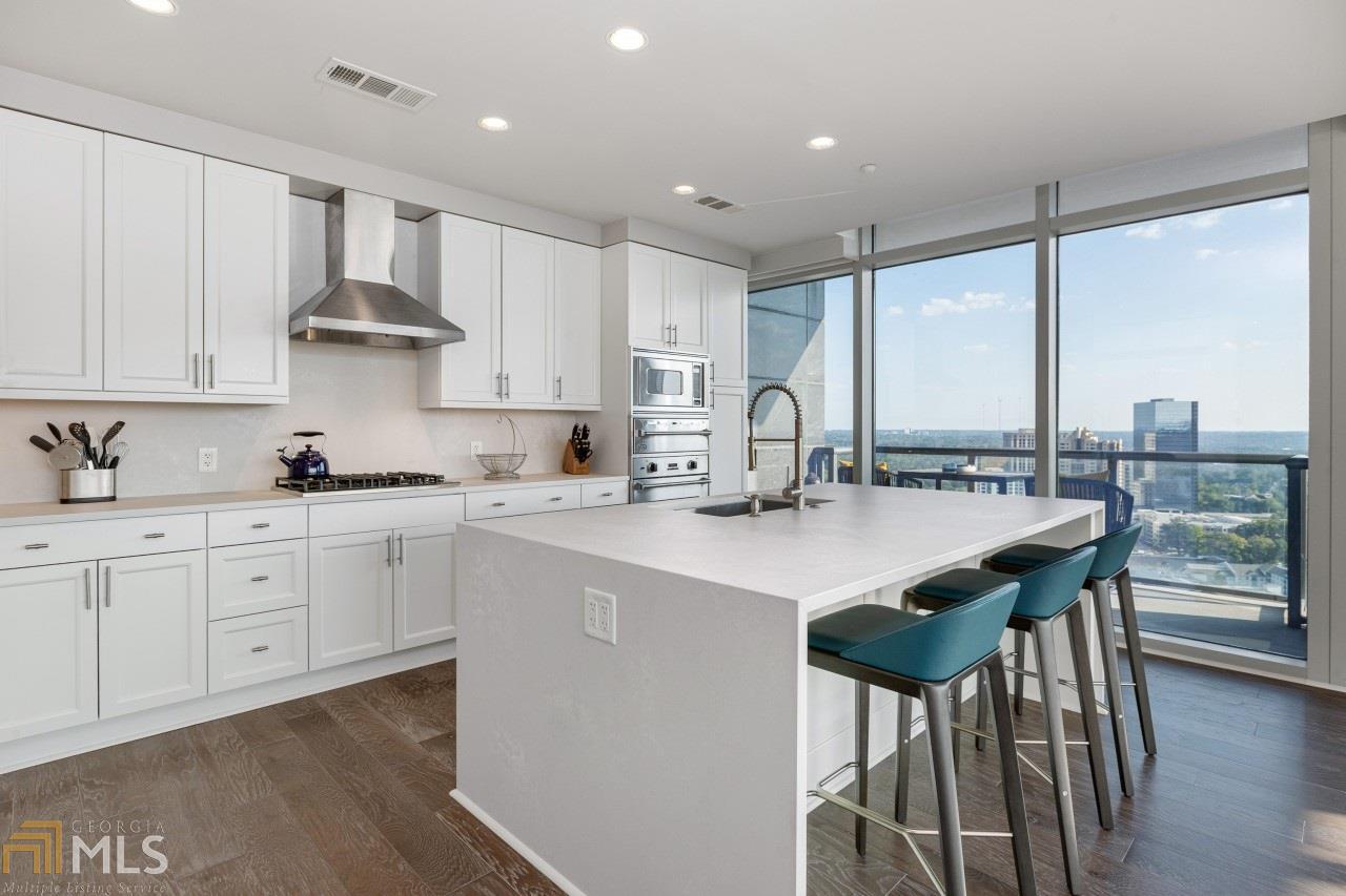 Ritz Carlton Resident - Residential