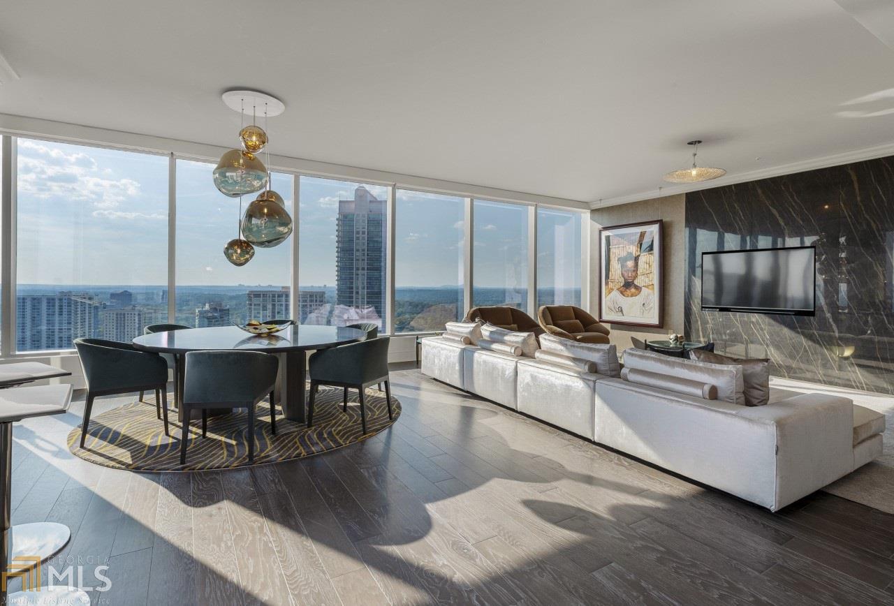 Ritz Carlton Resident - Residential