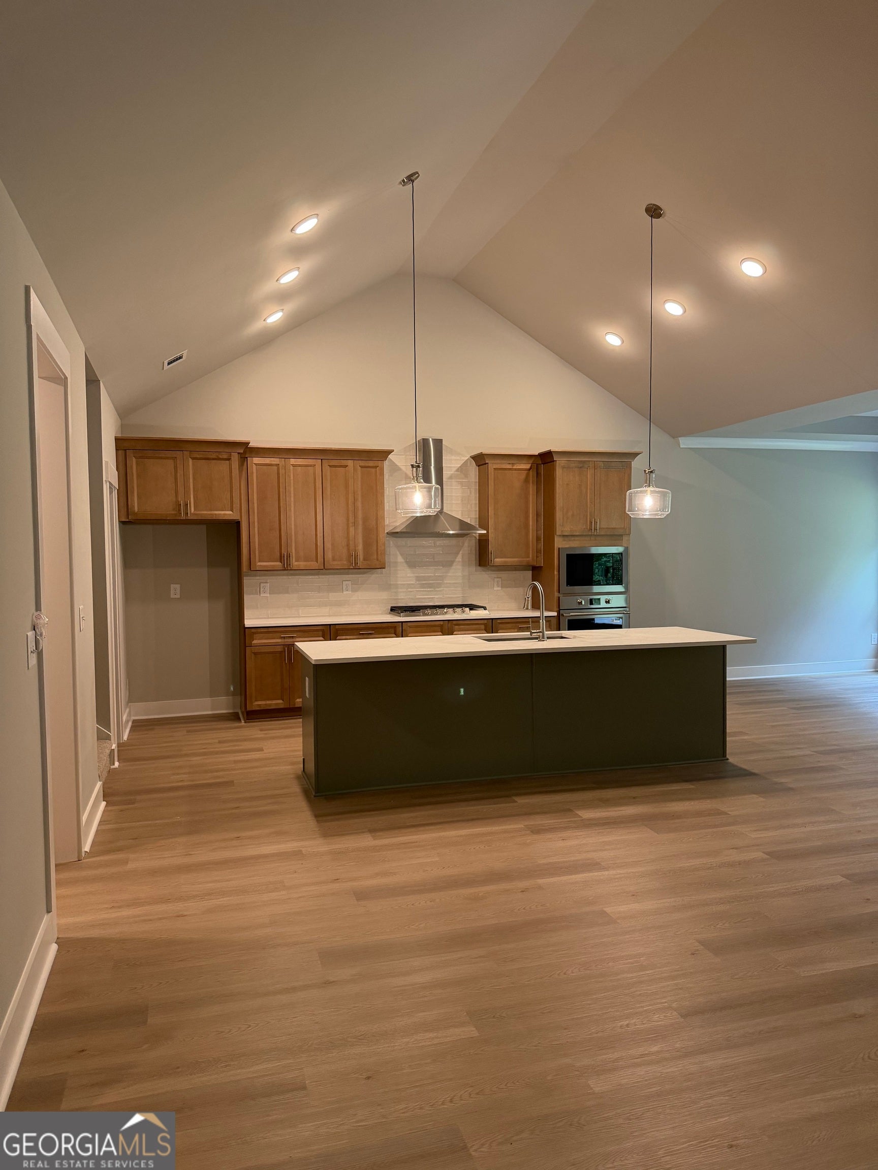 404 Tanners Bridge RD