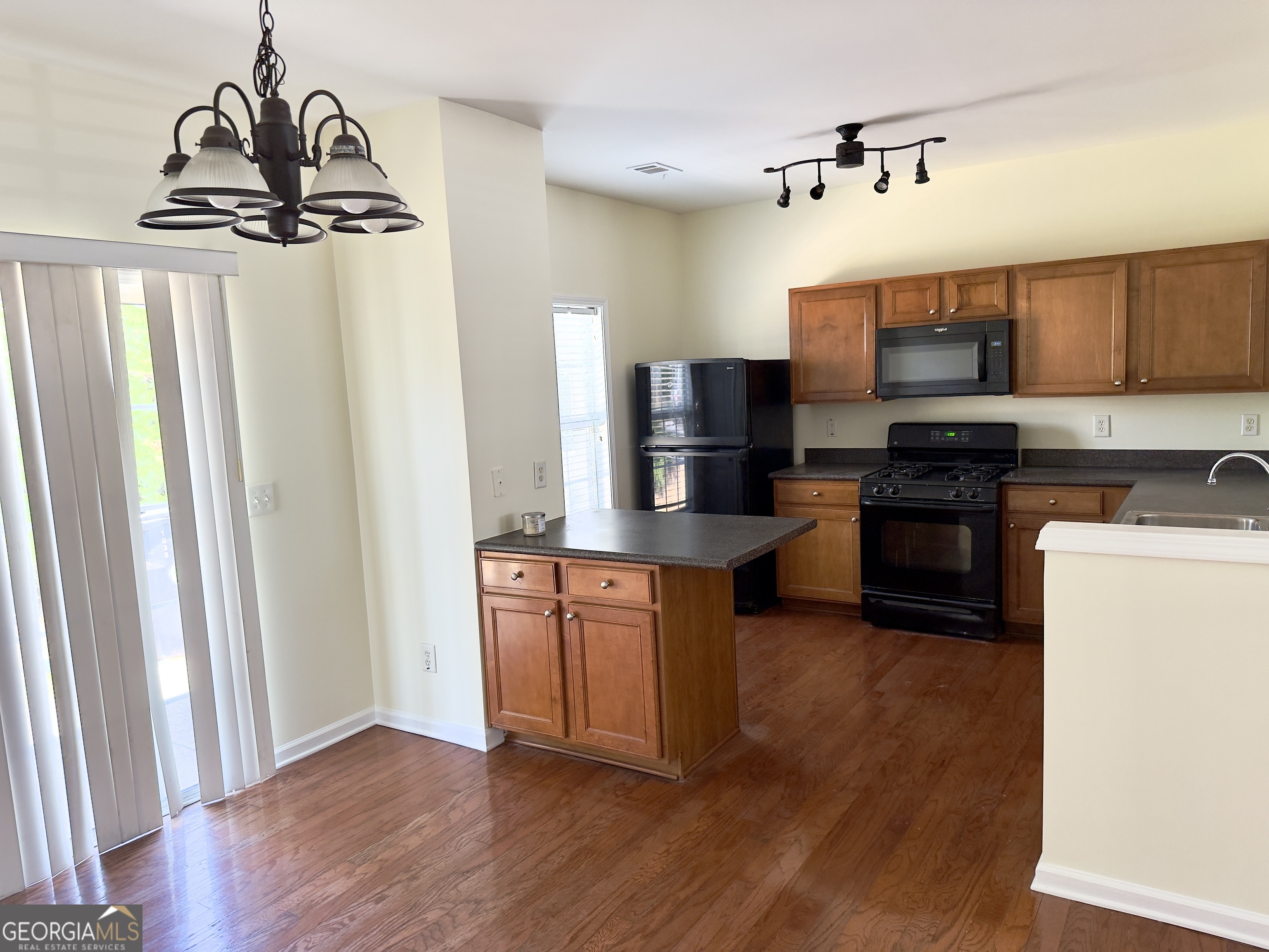 Whittington Townhome - Residential