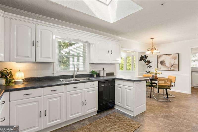 3522 Hidden Acres DR