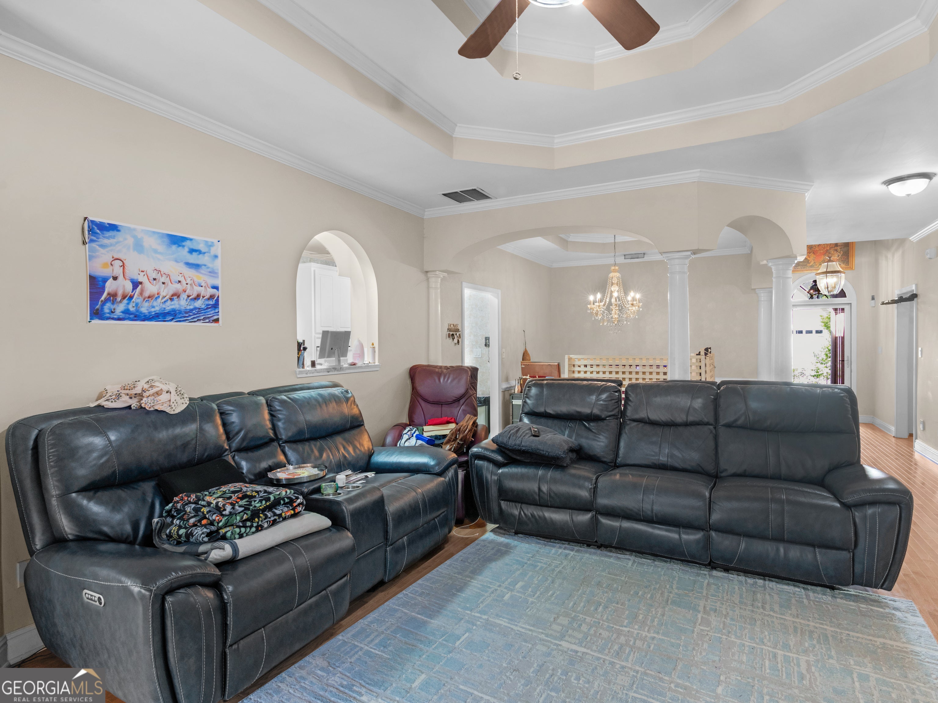 102 Carron LN