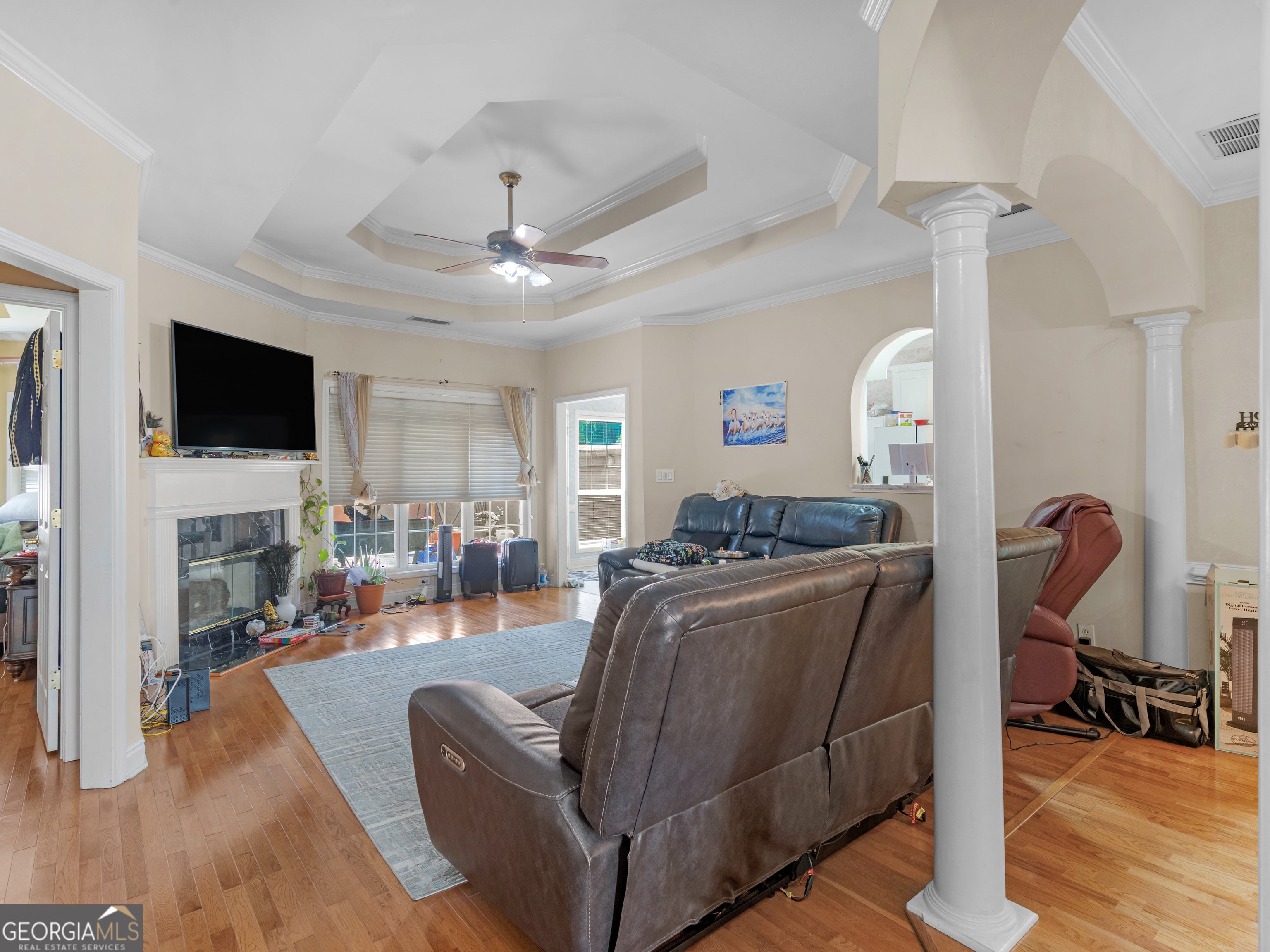 102 Carron LN