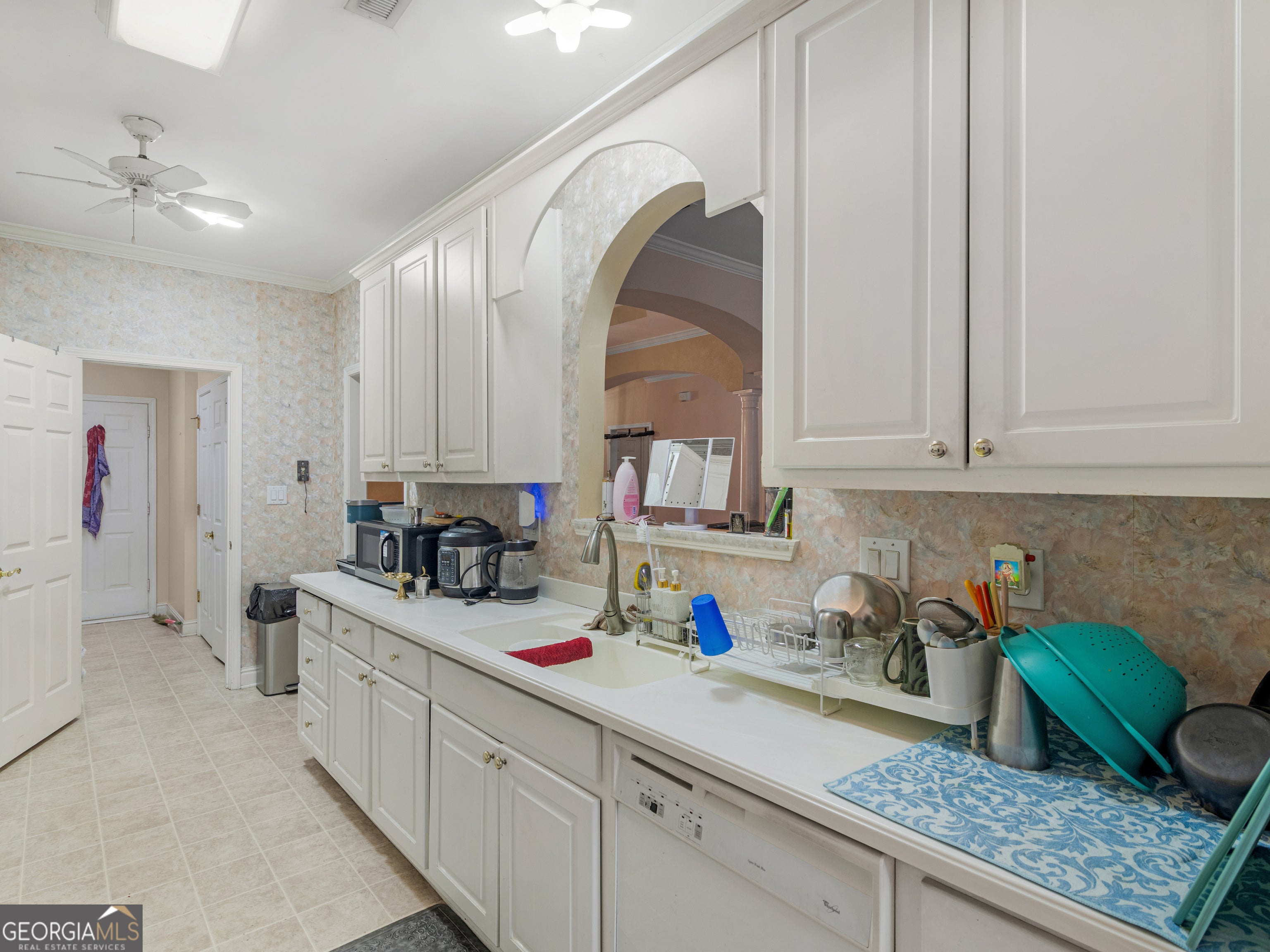 102 Carron LN