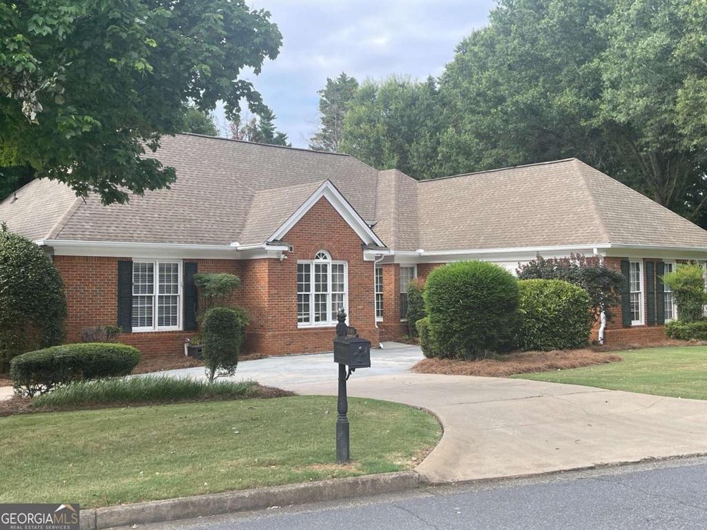 Photo of 5005 Johns Creek Court, Alpharetta, GA 30022 (MLS # 10661598)