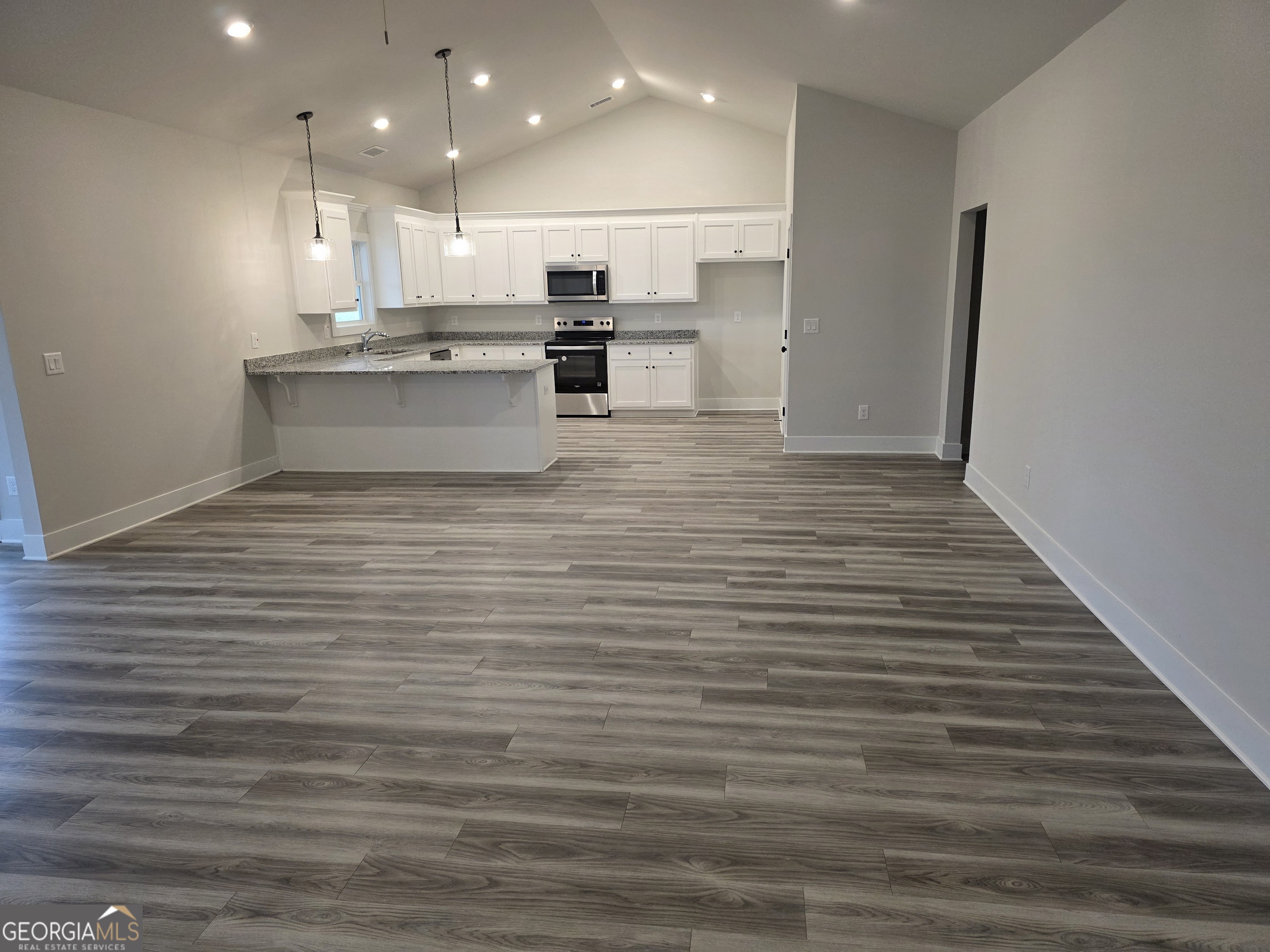 1080 Madison Hills DR 5