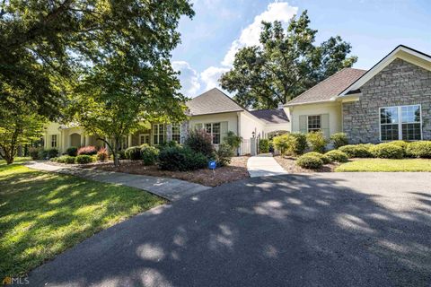 Photo of 10 Rivermont Drive, Rome, GA 30165 (MLS # 20070670) Photo of 10 Rivermont Drive, Rome, GA 30165 (MLS # 20070670)