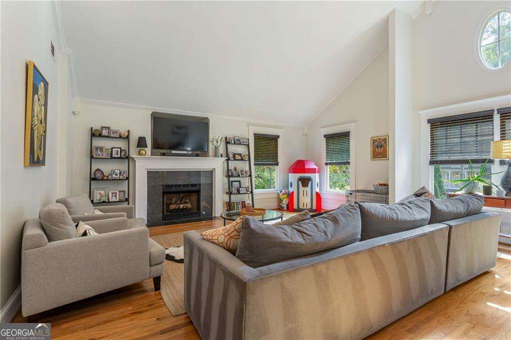 Riverside - Residential