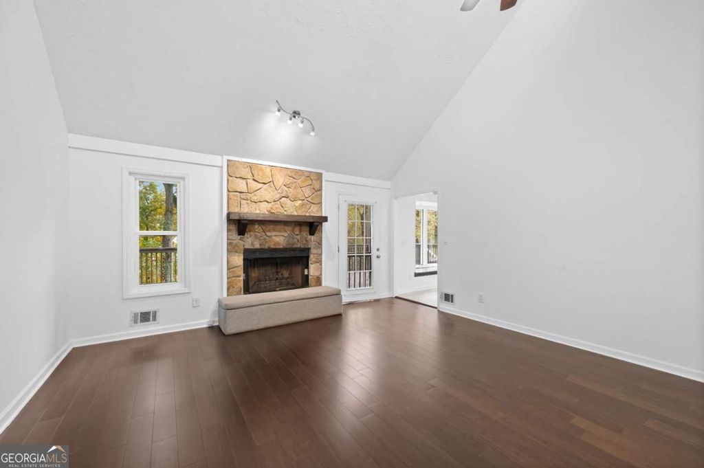 Photo of 4813 Highpoint Drive NE, Marietta, GA 30066 (MLS # 10672622)