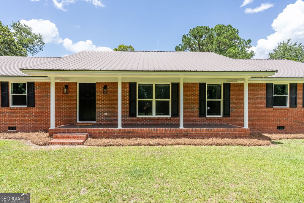 Photo of 115 Travis Trail, Waycross, GA 31503 (MLS # 10681106)