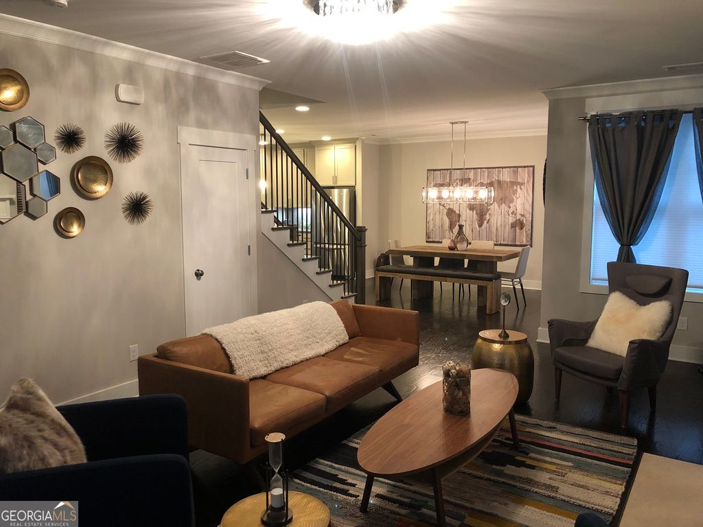 Photo of 1801 Cromwell Walk, Dunwoody, GA 30338 (MLS # 10754152)