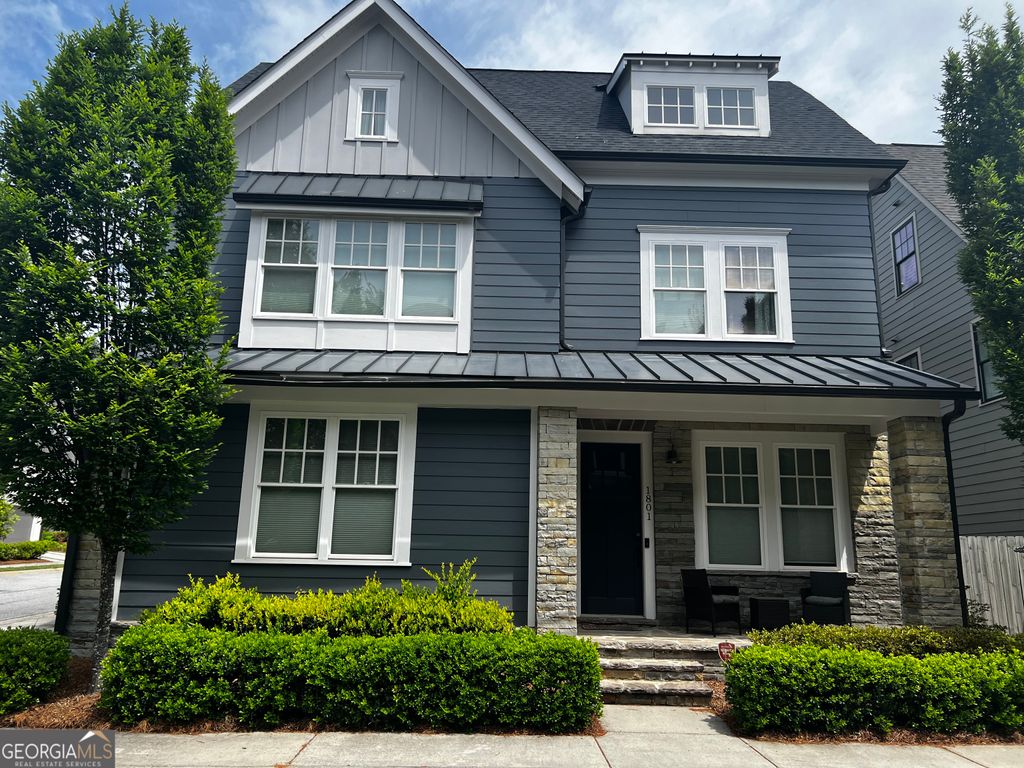 Photo of 1801 Cromwell Walk, Dunwoody, GA 30338 (MLS # 10754152)