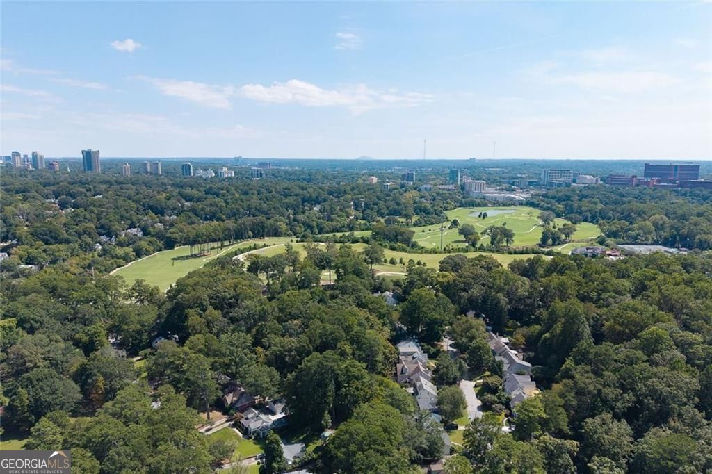 Atlanta, Georgia 30305, United States, 5 Bedrooms Bedrooms, ,3 BathroomsBathrooms,Residential,Active,206581