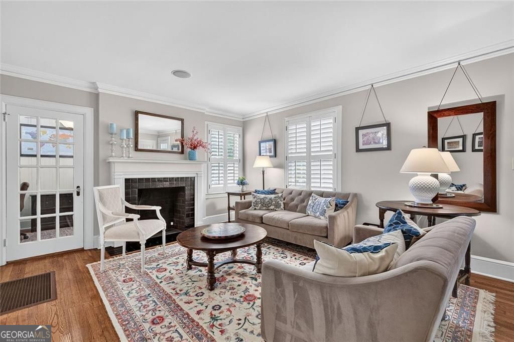 Atlanta, Georgia 30305, United States, 5 Bedrooms Bedrooms, ,3 BathroomsBathrooms,Residential,Active,206581