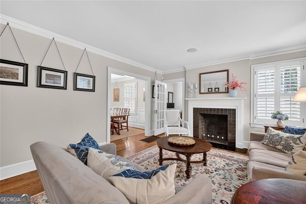 Atlanta, Georgia 30305, United States, 5 Bedrooms Bedrooms, ,3 BathroomsBathrooms,Residential,Active,206581