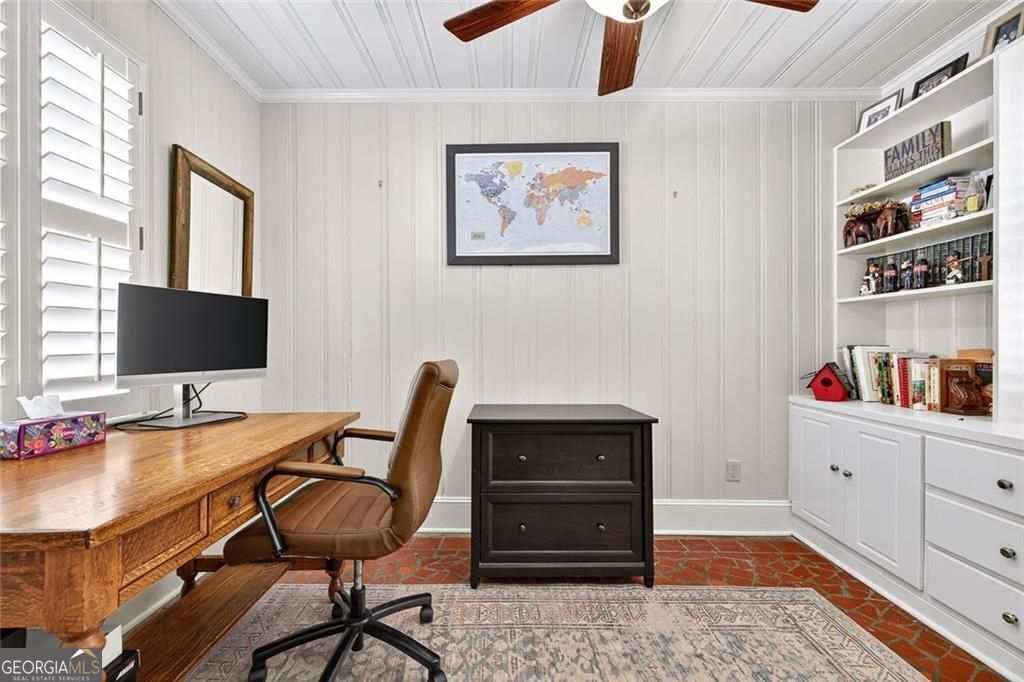 Atlanta, Georgia 30305, United States, 5 Bedrooms Bedrooms, ,3 BathroomsBathrooms,Residential,Active,206581