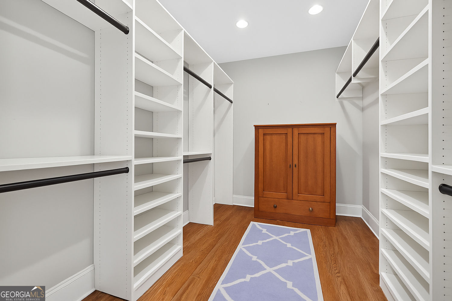 Atlanta, Georgia 30305, United States, 5 Bedrooms Bedrooms, ,3 BathroomsBathrooms,Residential,Active,206581