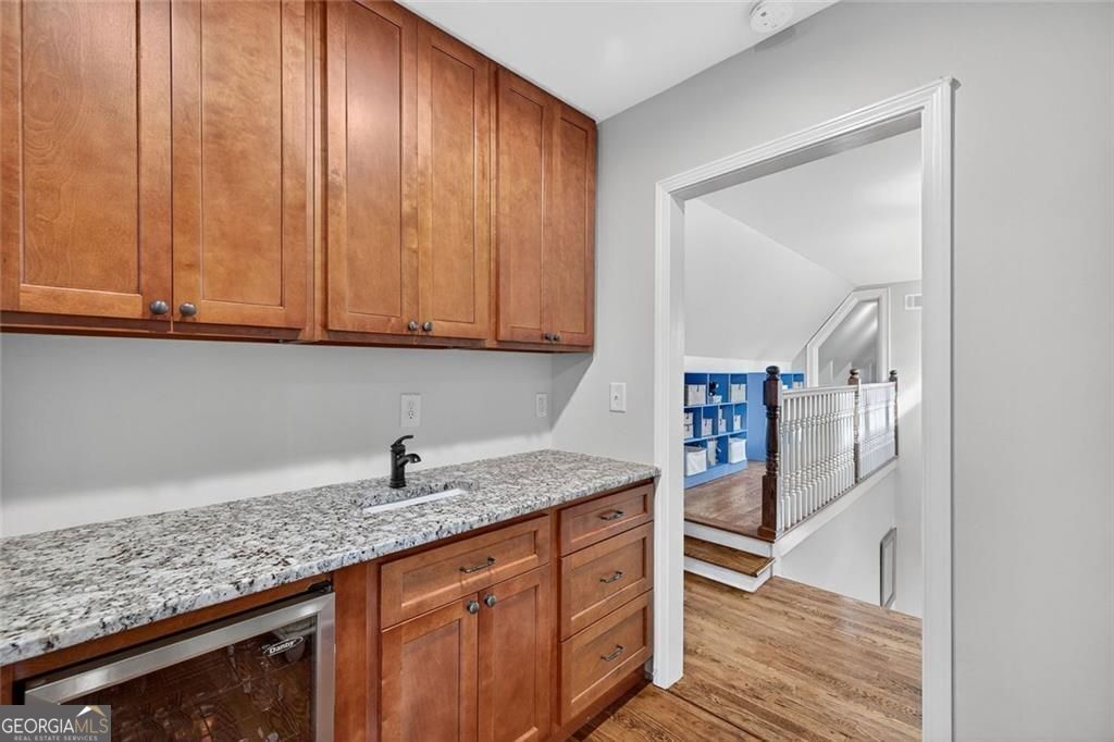 Atlanta, Georgia 30305, United States, 5 Bedrooms Bedrooms, ,3 BathroomsBathrooms,Residential,Active,206581