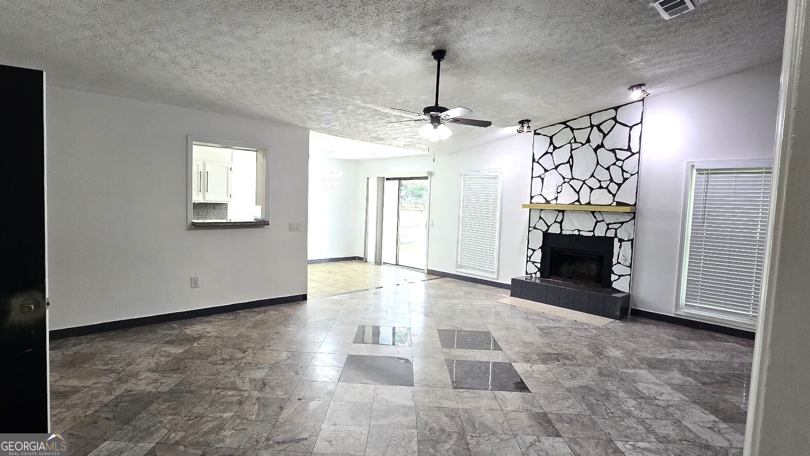 961 Sunnybrook DR