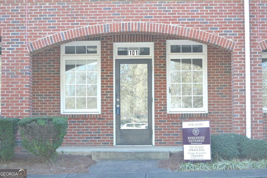 Photo of 37 Lullwater Parkway #BLDG G LOWER LEVEL, Newnan, GA 30263 (MLS # 10849788)