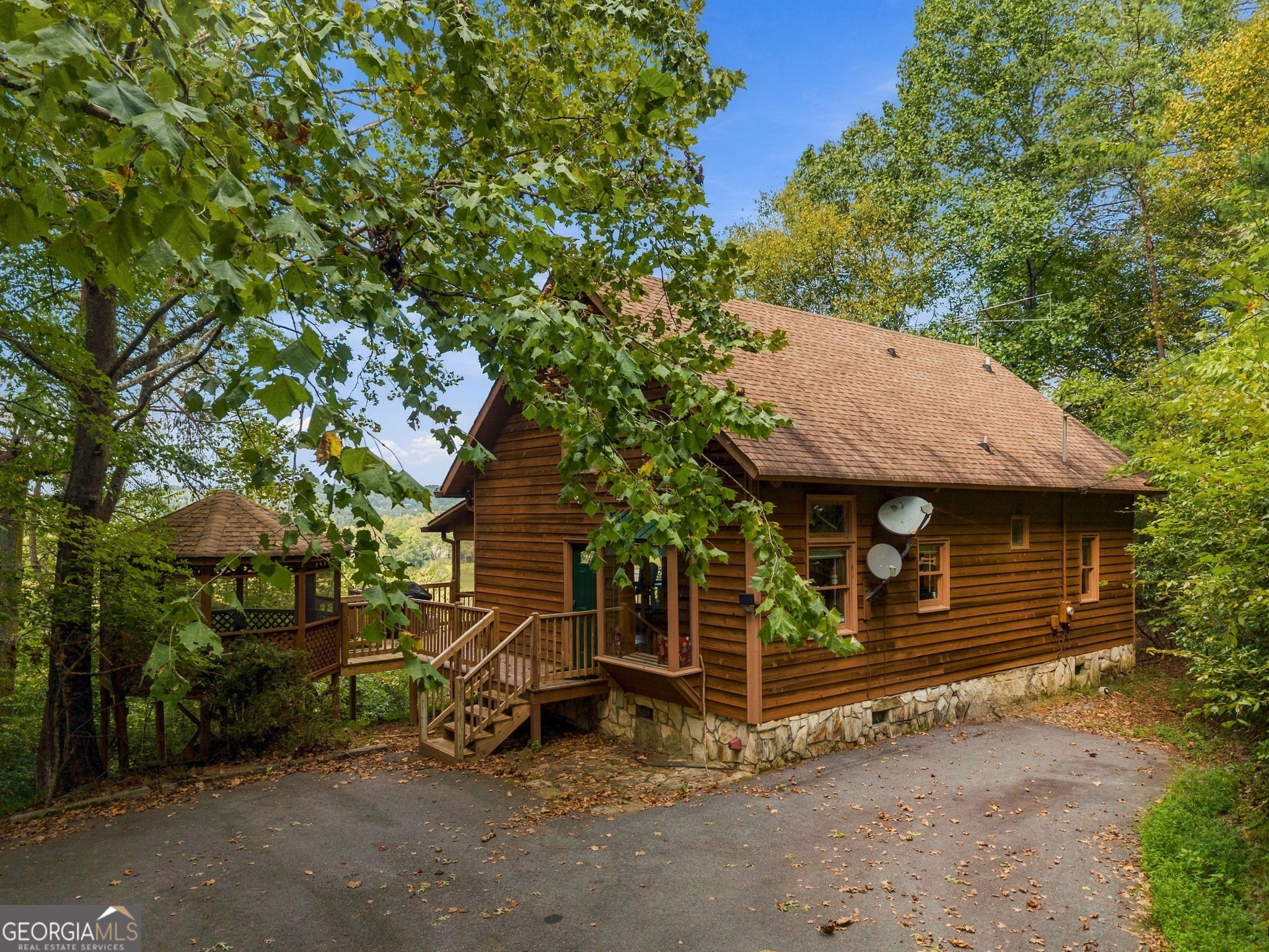 517 Ridge RD