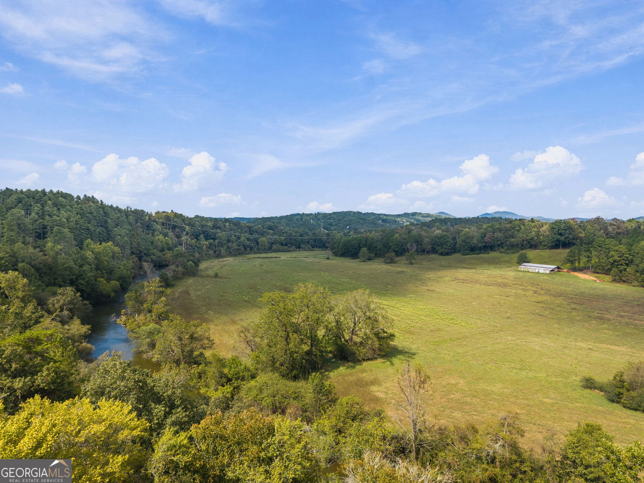 517 Ridge RD