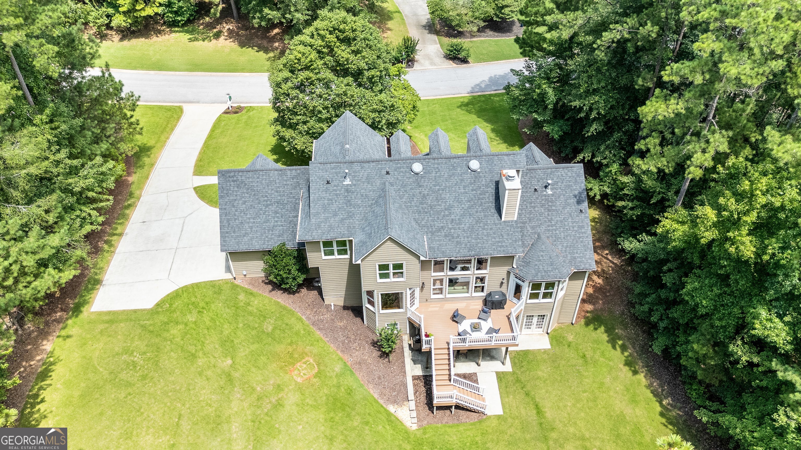510 Stonehaven DR