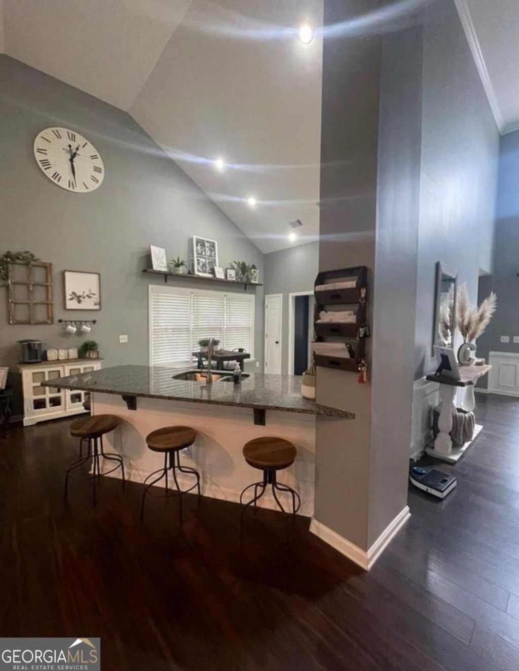 Photo of 3381 Hunters Point Road SE, Smyrna, GA 30082 (MLS # 10768451)
