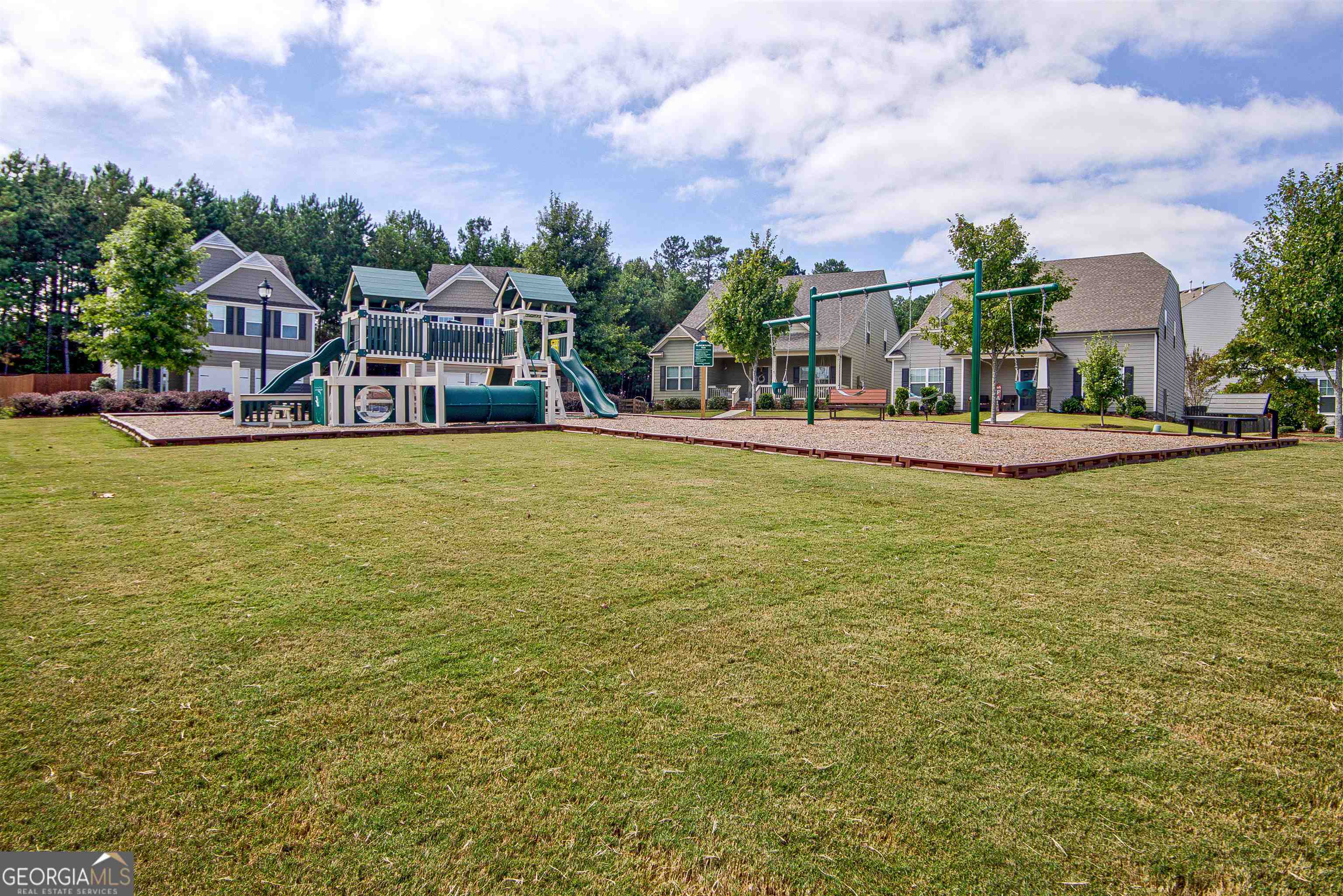 Newnan, Georgia 30265, United States, 4 Bedrooms Bedrooms, ,3 BathroomsBathrooms,Residential,Active,112387