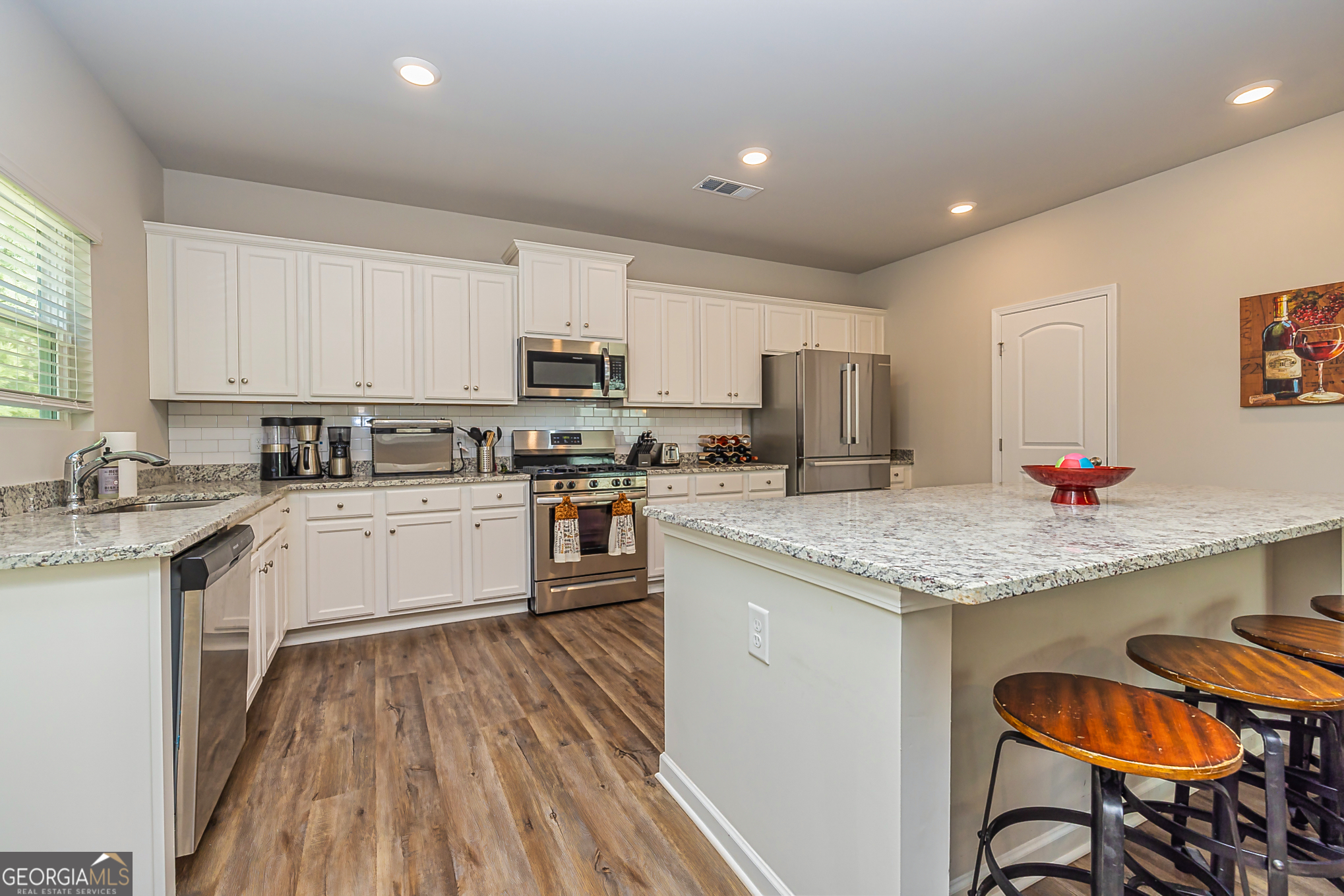 Newnan, Georgia 30265, United States, 4 Bedrooms Bedrooms, ,3 BathroomsBathrooms,Residential,Active,112387