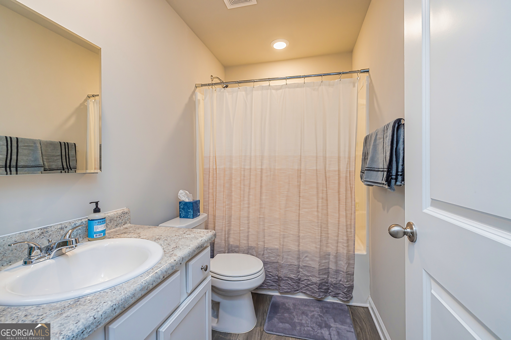 Newnan, Georgia 30265, United States, 4 Bedrooms Bedrooms, ,3 BathroomsBathrooms,Residential,Active,112387