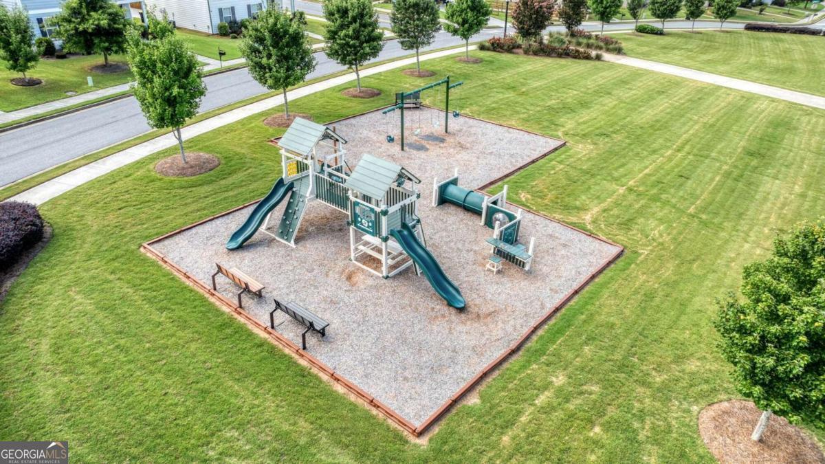 Newnan, Georgia 30265, United States, 4 Bedrooms Bedrooms, ,3 BathroomsBathrooms,Residential,Active,112387