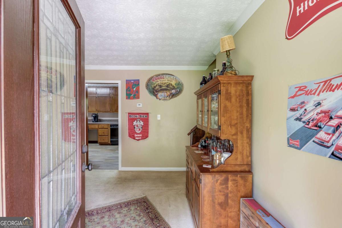 1148 Woodland CIR