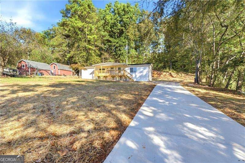 158 Oak Hollow RD SE