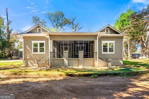 3694 Rex RD Rex GA 30273