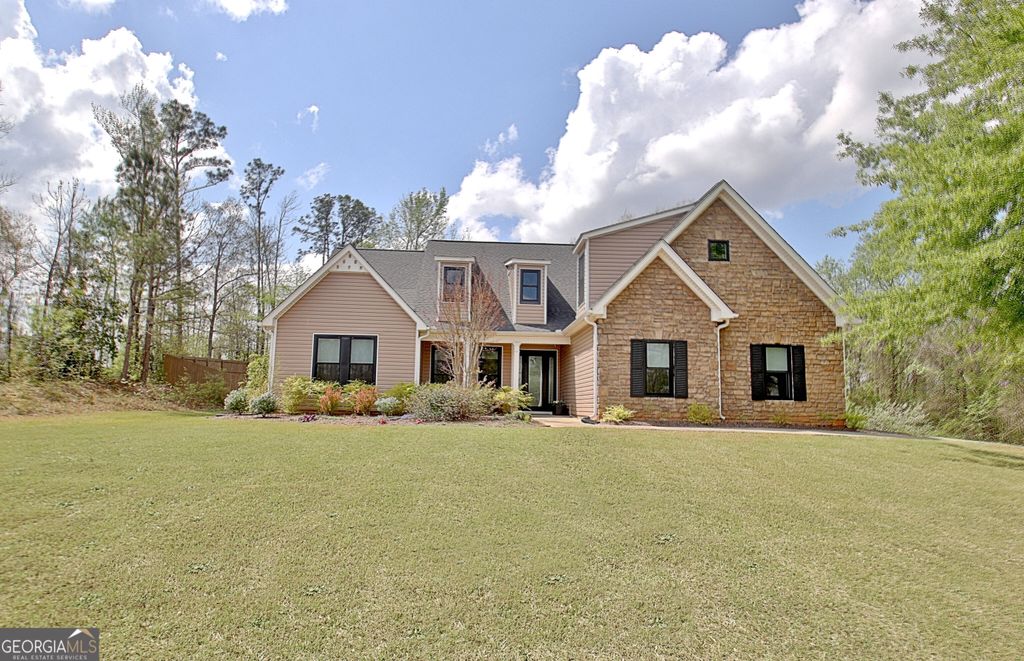 Photo of 12 Smokey Ridge Court, Newnan, GA 30263 (MLS # 10725013)