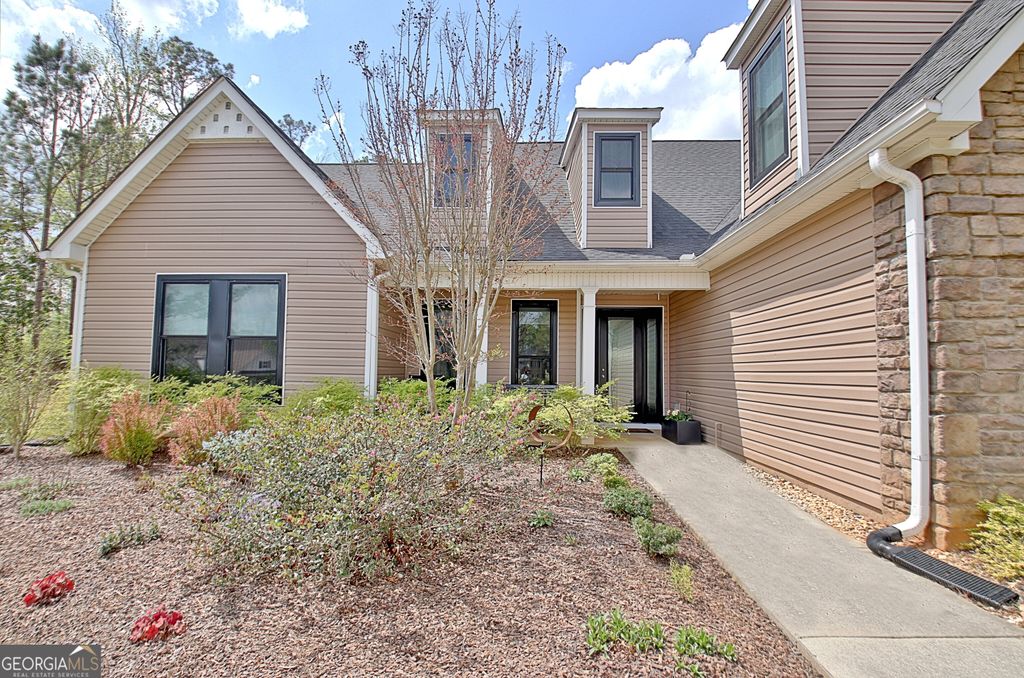 Photo of 12 Smokey Ridge Court, Newnan, GA 30263 (MLS # 10725013)