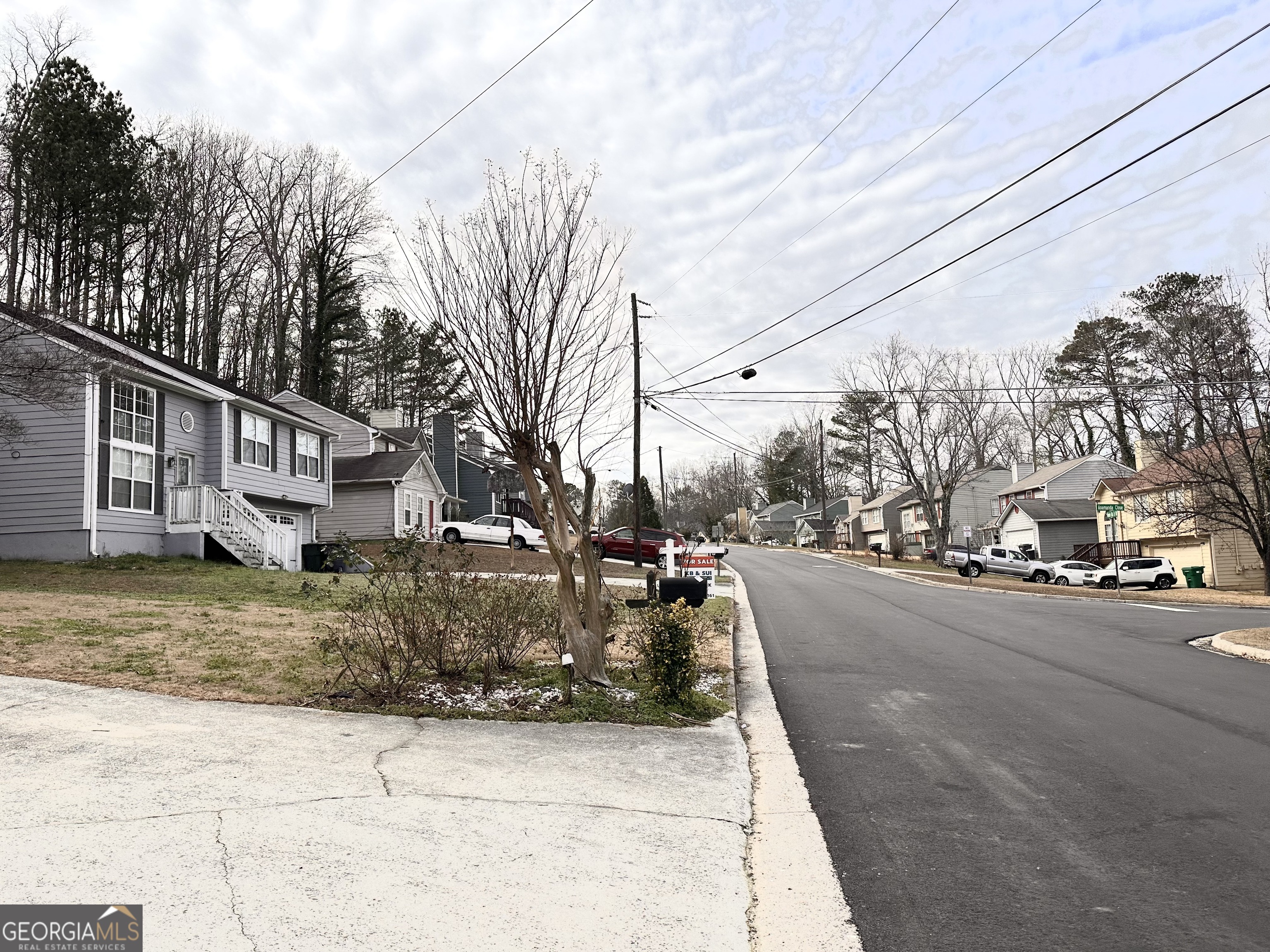 5640 Western Hills DR