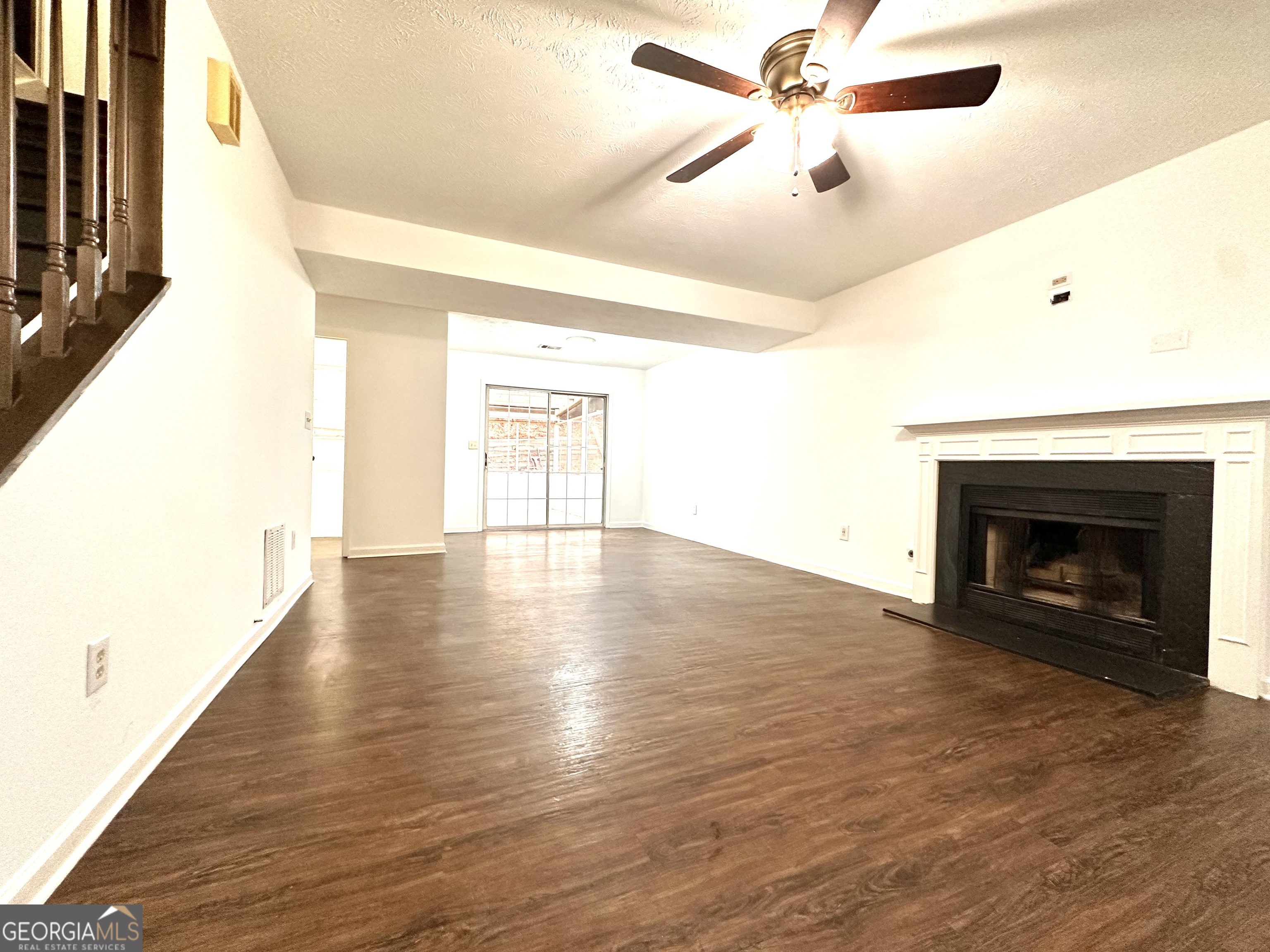 5640 Western Hills DR