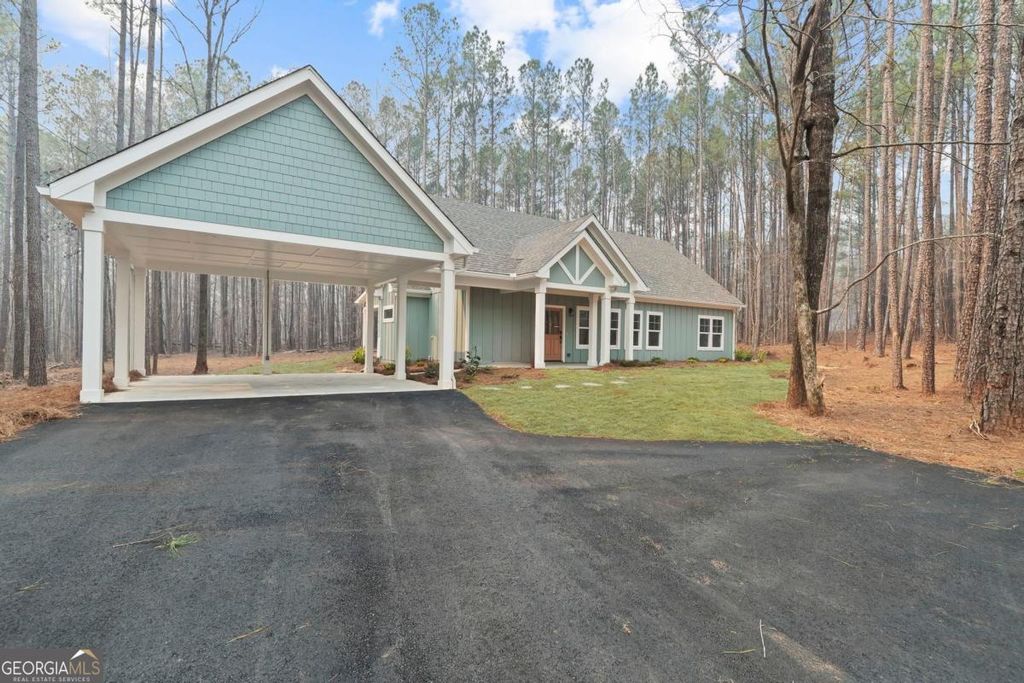 Photo of 415 Thomas Drive, Eatonton, GA 31024 (MLS # 10700473)